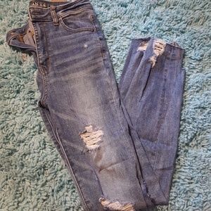 Distressed High-Rise American Eagle Jeggings (sz4)